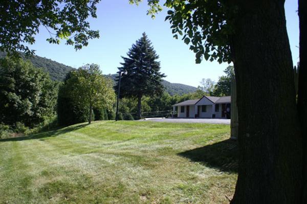Appalachian Motel Vernon Kültér fotó